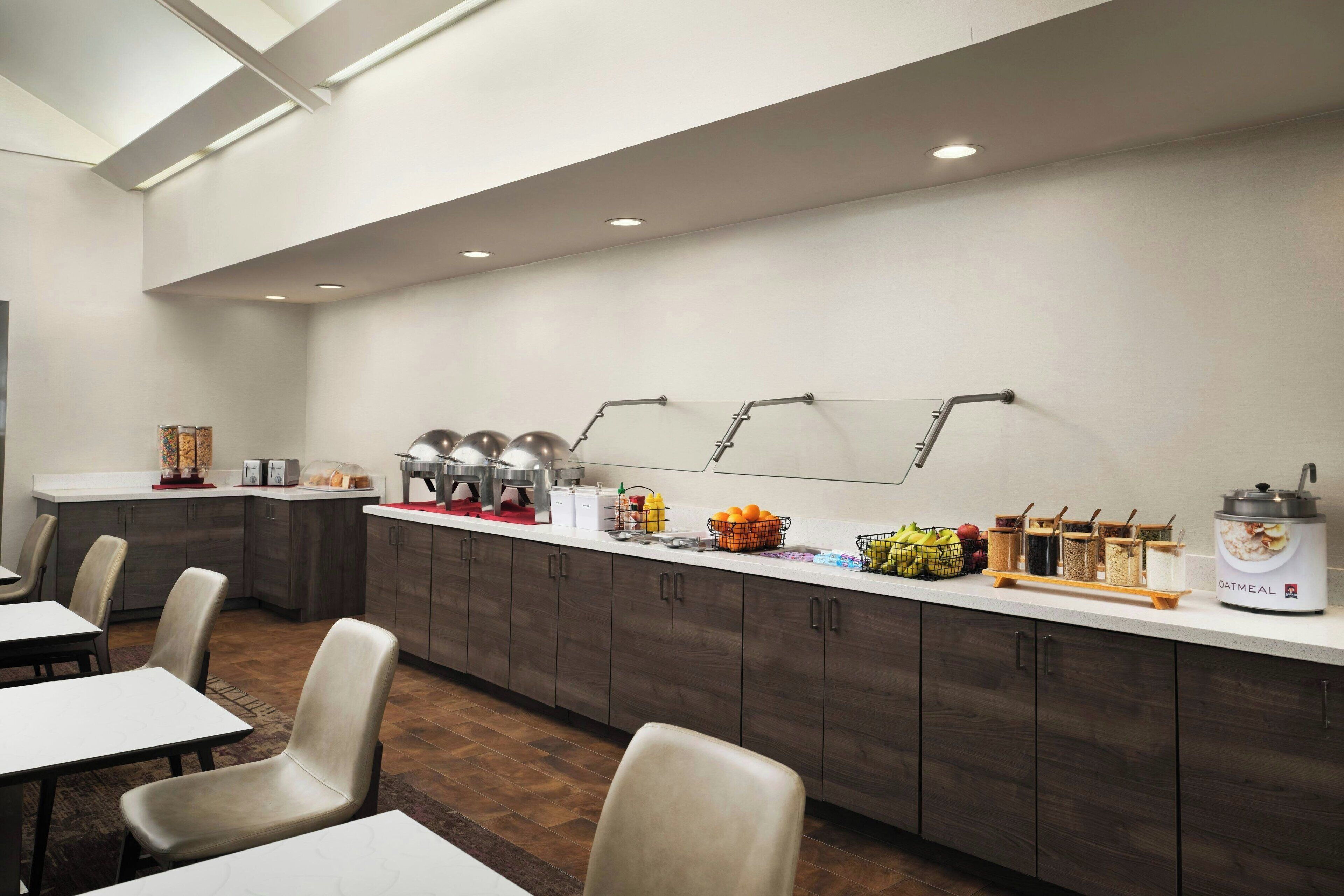 free daily continental breakfast