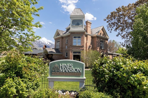 Hines Mansion