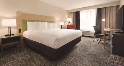 Country Inn & Suites by Radisson, Savannah Midtown, GA