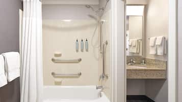 Duschwanne, Haartrockner, Handtücher