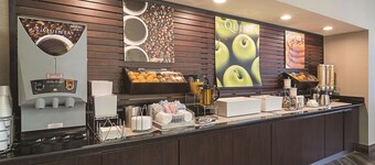 La Quinta Inn & Suites by Wyndham Phoenix Mesa West