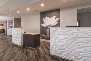 Lobby - La Quinta Inn & Suites by Wyndham Phoenix Mesa West (Mesa)
