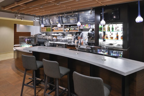 Courtyard by Marriott Charlotte/Matthews