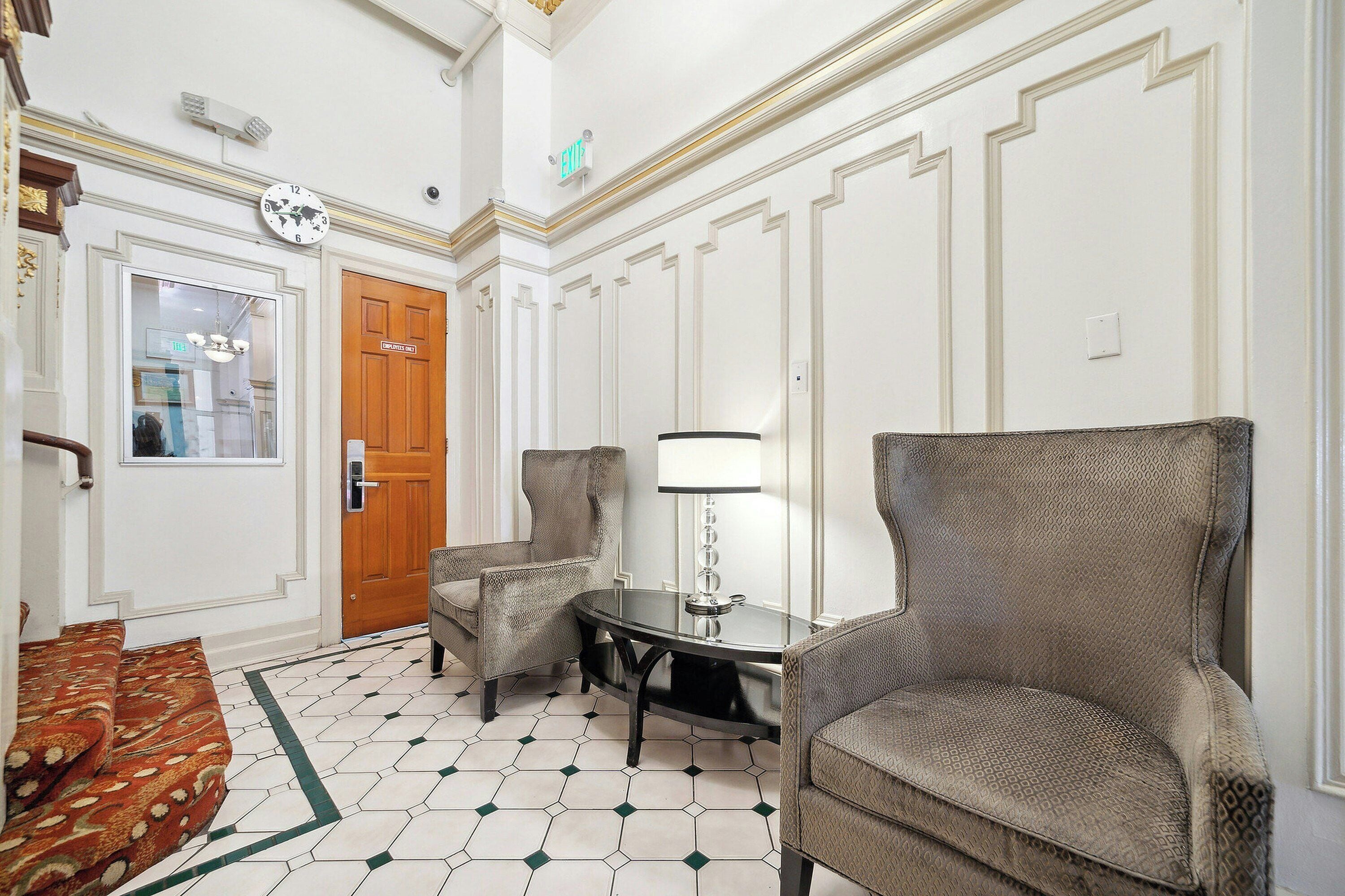 Photo - Union Square Plaza Hotel