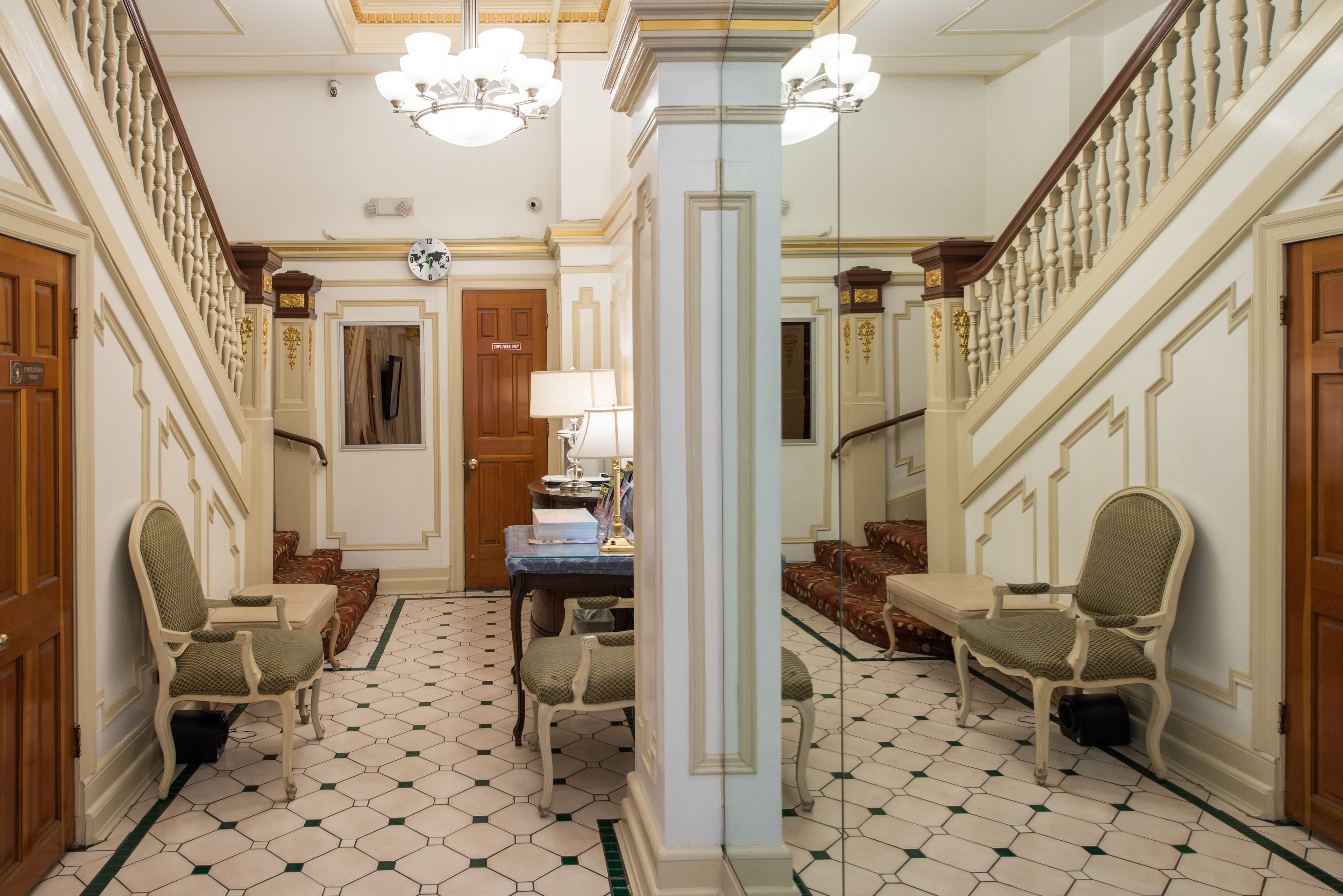 Photo - Union Square Plaza Hotel