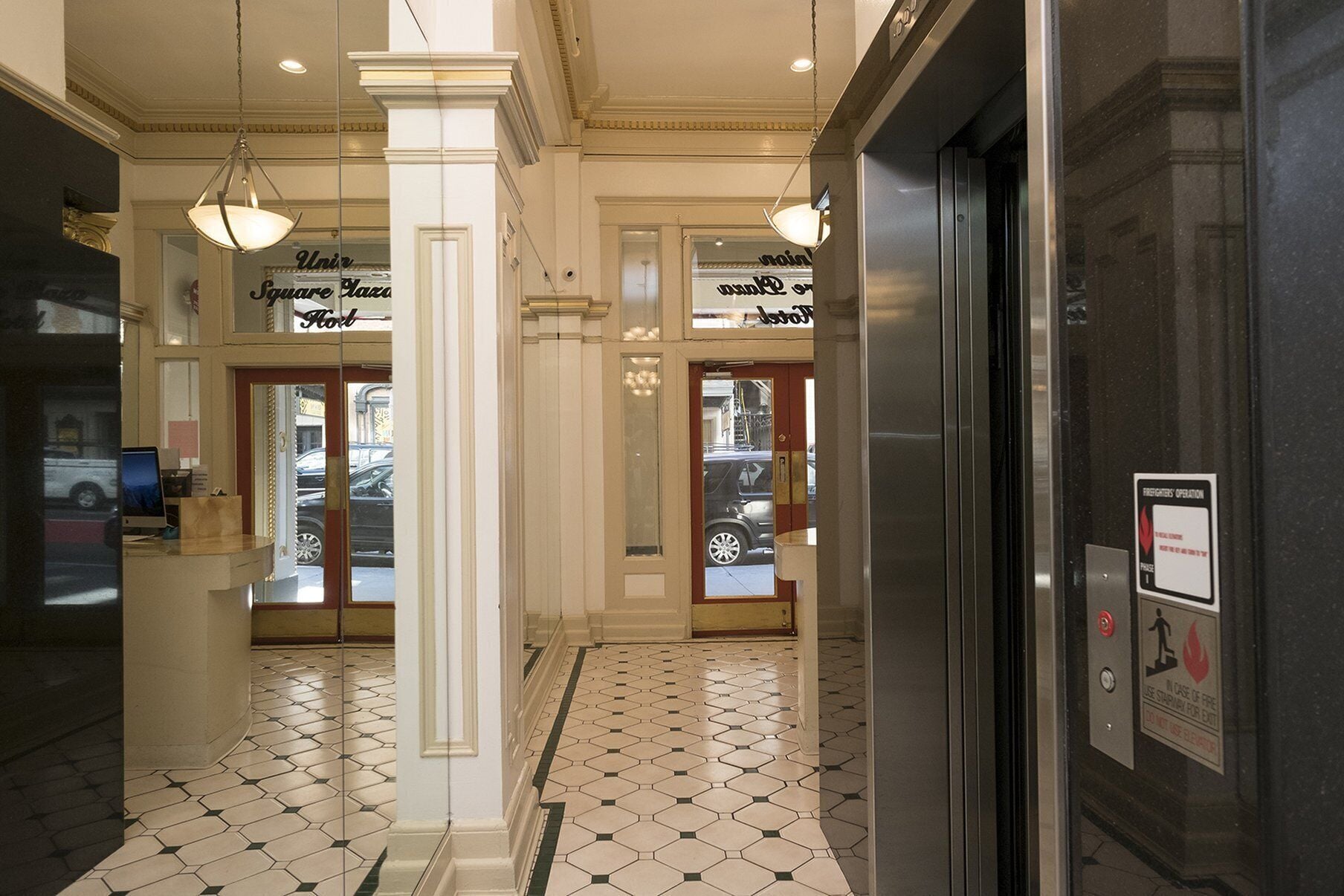 Photo - Union Square Plaza Hotel