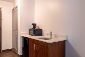 Desk, blackout drapes, iron/ironing board, free WiFi