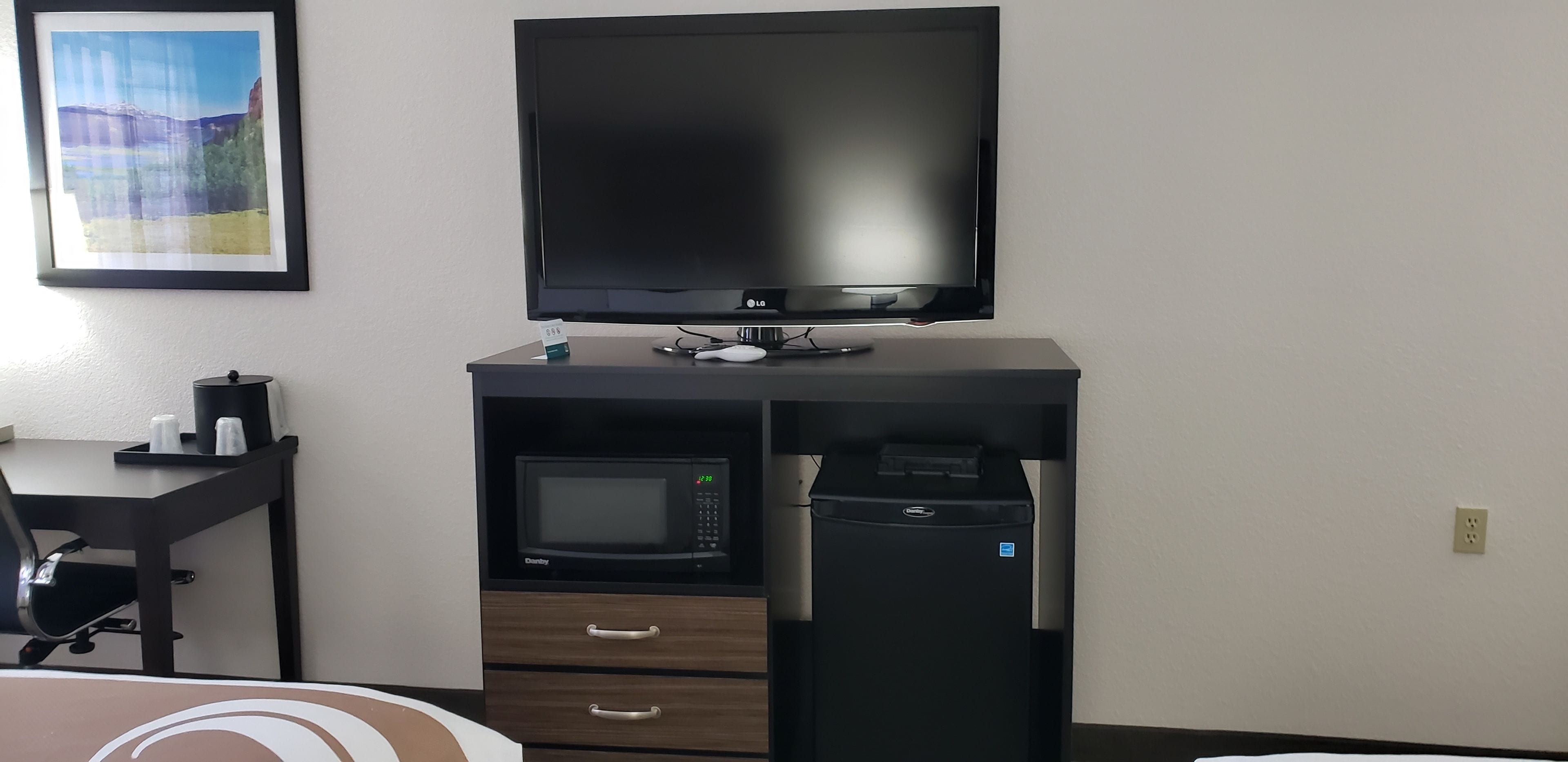 Blackout curtains, iron/ironing board, free cots/infant beds