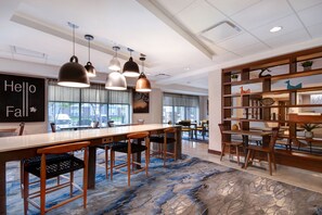 Bao gồm bữa sáng kiểu Âu hàng ngày 