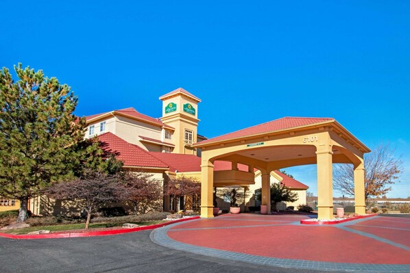 Exterior - La Quinta Inn & Suites by Wyndham Albuquerque West (Albuquerque)