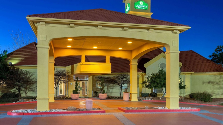 La Quinta Inn & Suites by Wyndham Albuquerque West