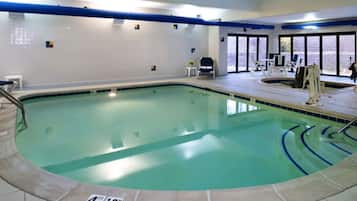 Indoor pool, pool loungers