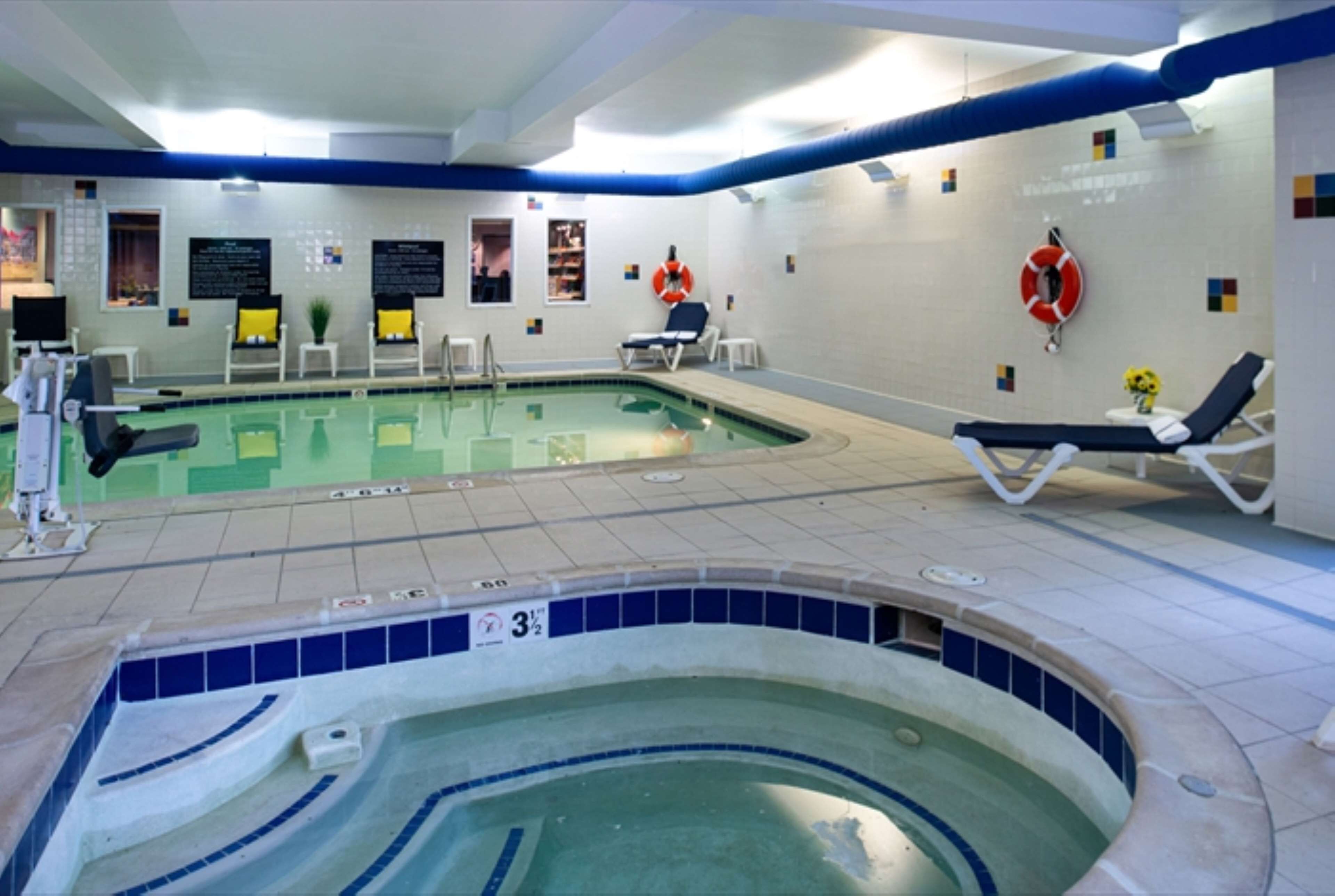 indoor pool, pool loungers