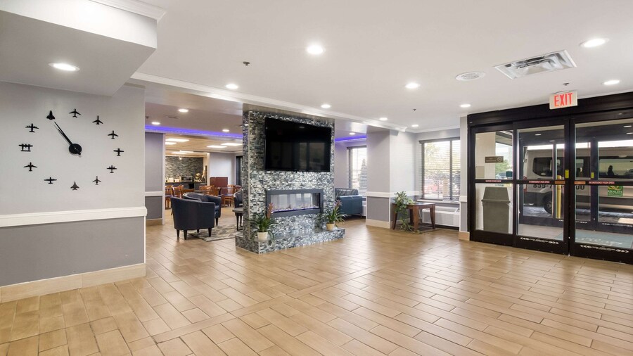 Quality Inn & Suites CVG Airport