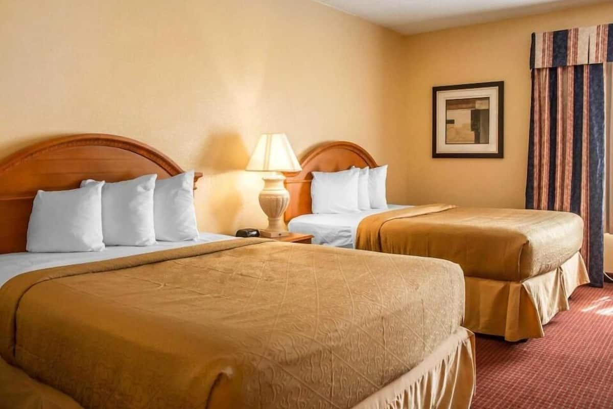 高档床上用品、笔记本电脑工作区、隔音、熨斗/熨衣板