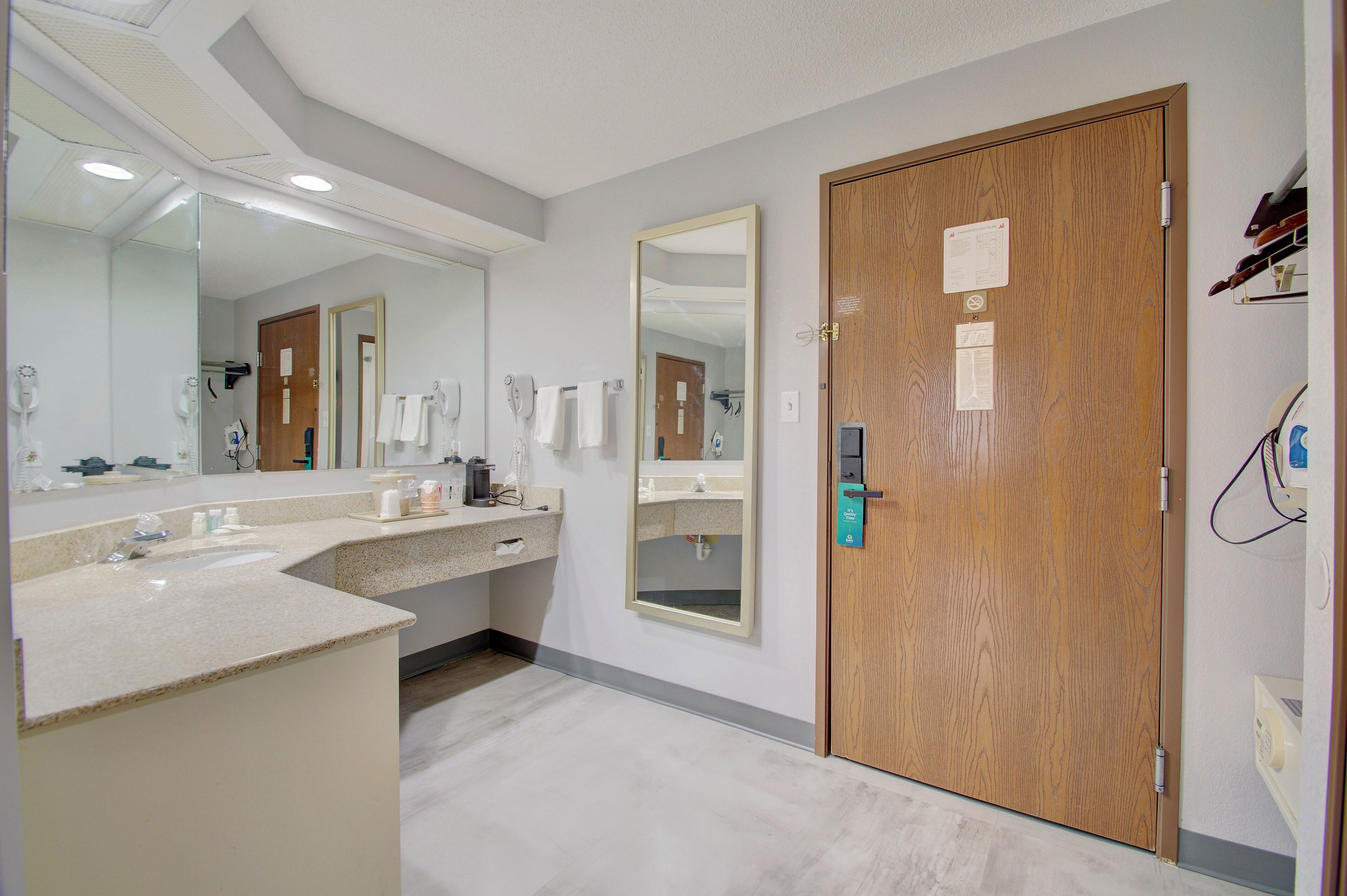 suite, 1 king bed with sofa bed, non smoking | premium bedding, laptop workspace, soundproofing, iron/ironing board