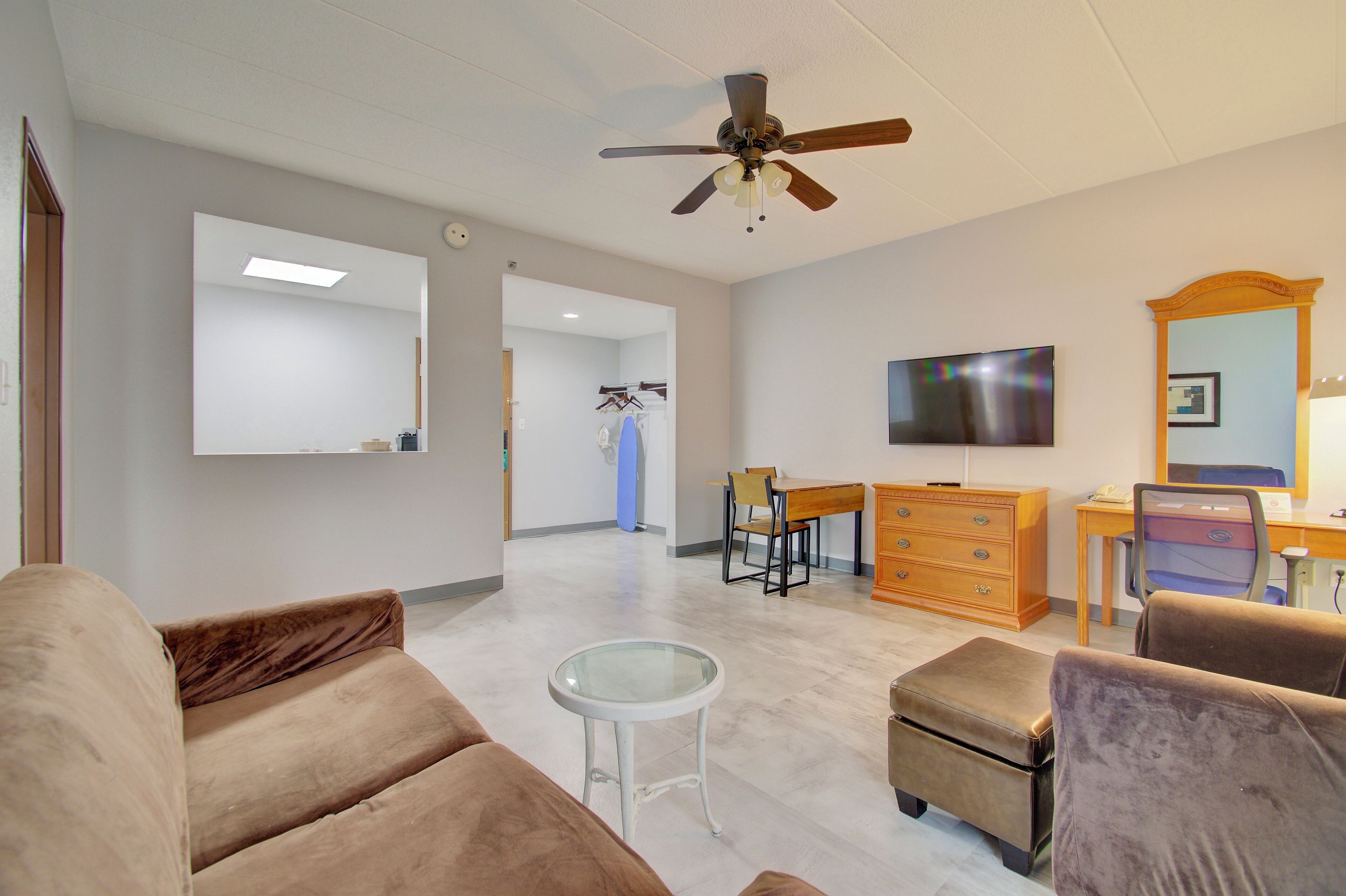 suite, 1 king bed with sofa bed, non smoking (2 person sofabed) | living area | plasma tv