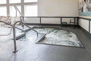 Innenpool, Liegestühle