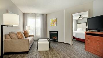 1 bedroom, premium bedding, desk, iron/ironing board