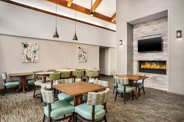 Lobby - Homewood Suites by Hilton Phoenix/Chandler (Chandler)