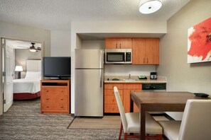 1 bedroom, premium bedding, desk, iron/ironing board