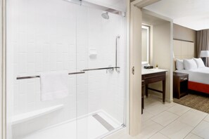 Suite, 1 Bedroom | 1 bedroom, premium bedding, desk, iron/ironing board