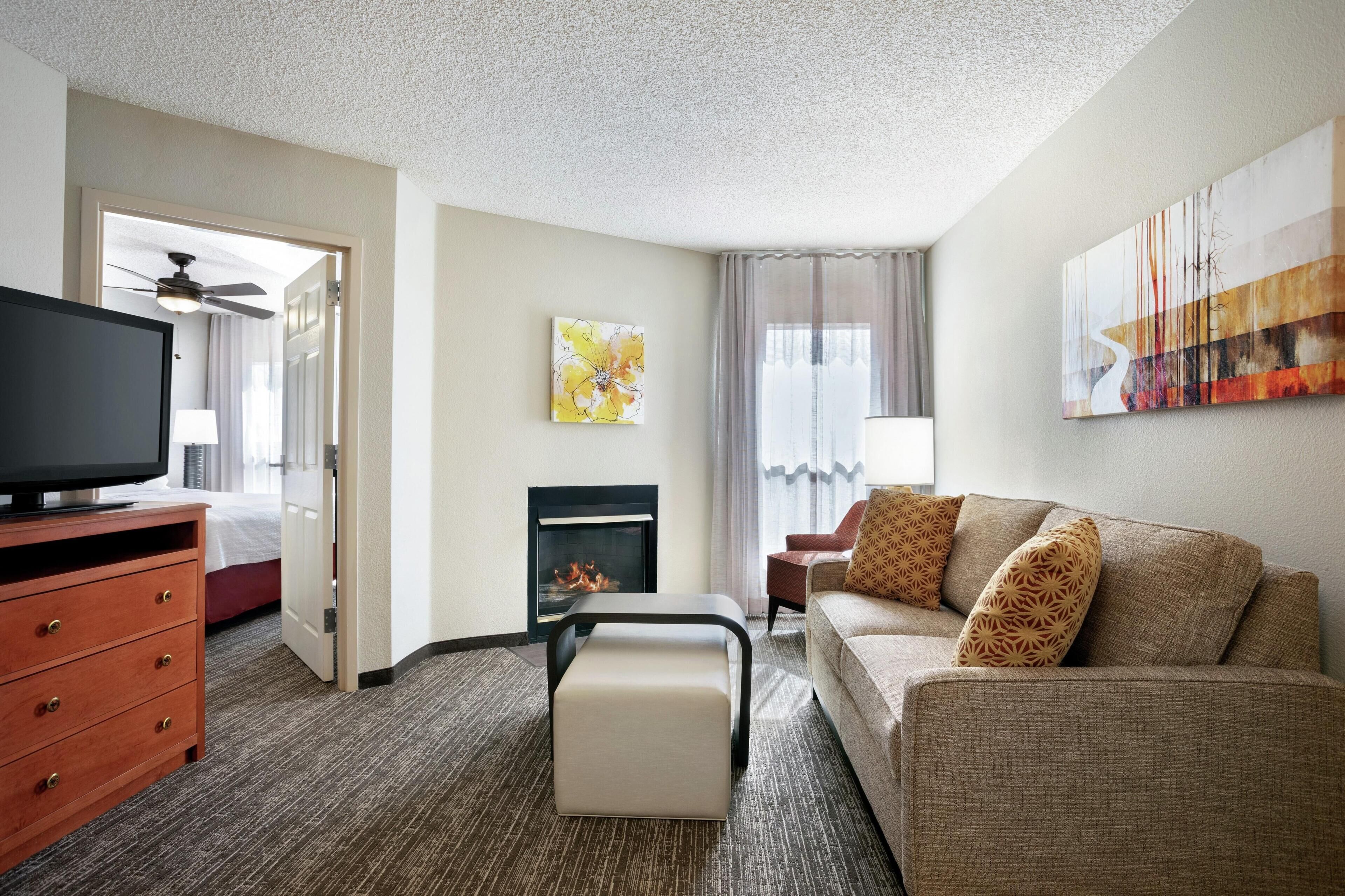 1 bedroom, premium bedding, desk, iron/ironing board