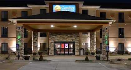 Comfort Inn & Suites Cedar Rapids North - Collins Road