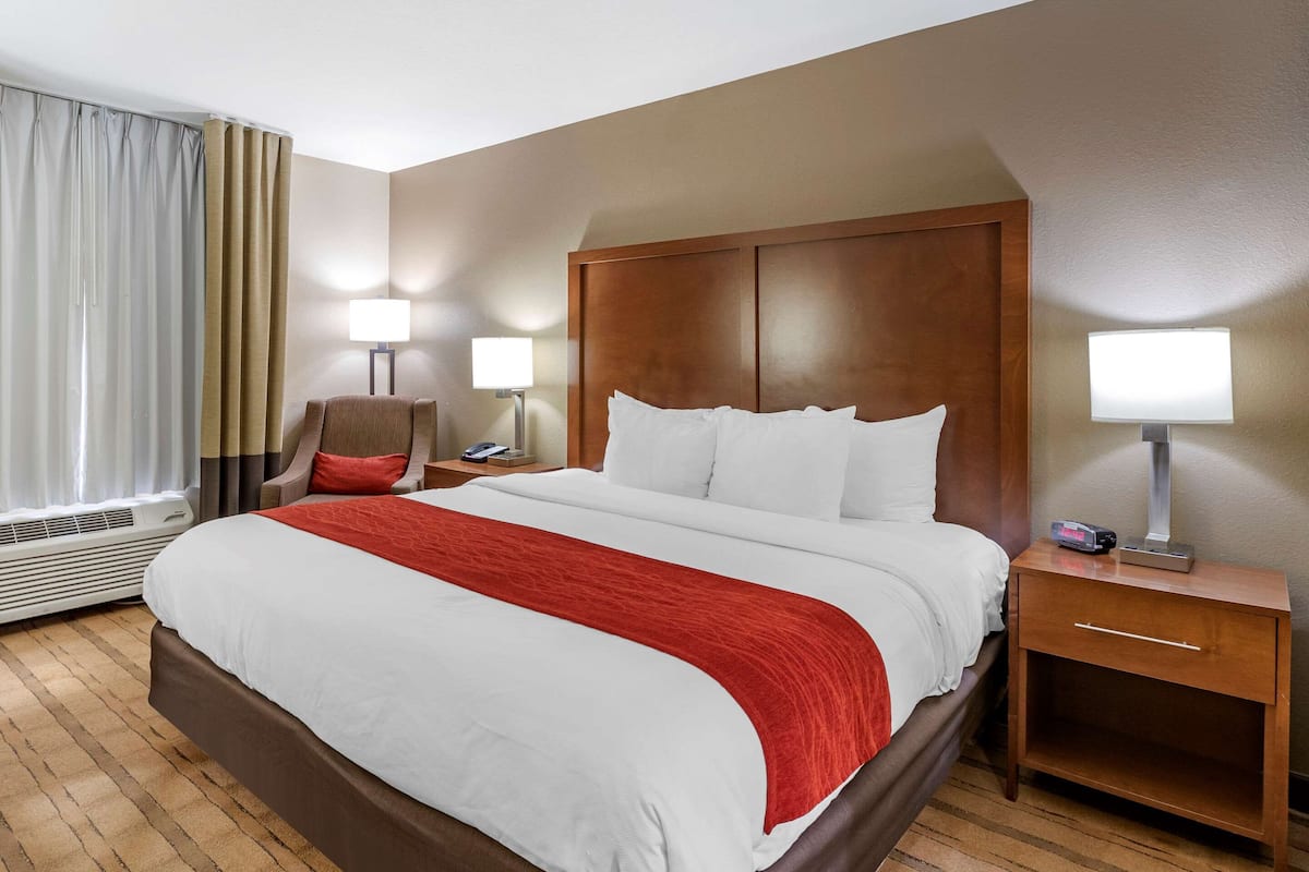 Hochwertige Bettwaren, Pillowtop-Betten, Schreibtisch