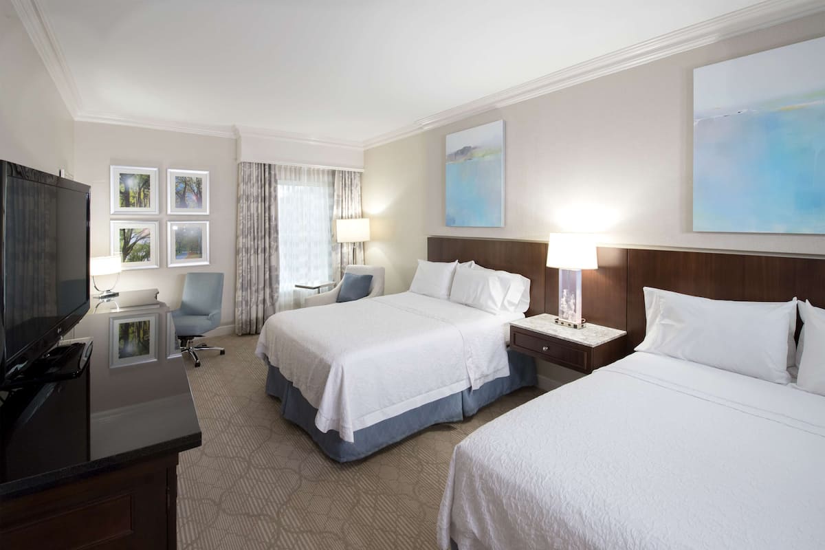 Room | 1 bedroom, in-room safe, desk, laptop workspace