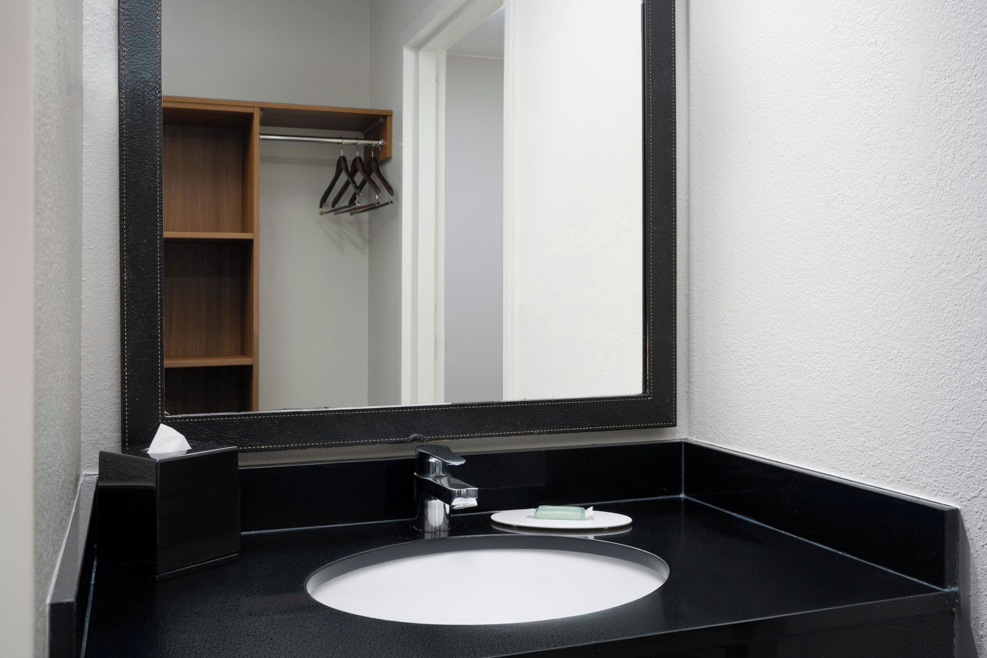 combined shower/bathtub, free toiletries, hair dryer, towels