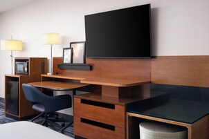 In-room safe, desk, iron/ironing board, free WiFi