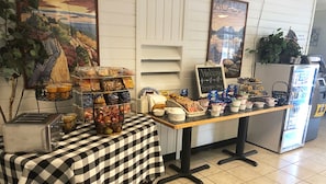 Free daily continental breakfast