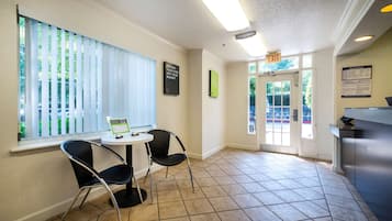 Sala de estar en el lobby