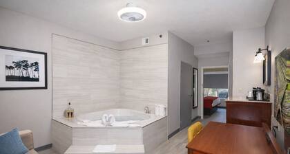 Baymont Inn & Suites by Wyndham Morrow/Atlanta I-75 South