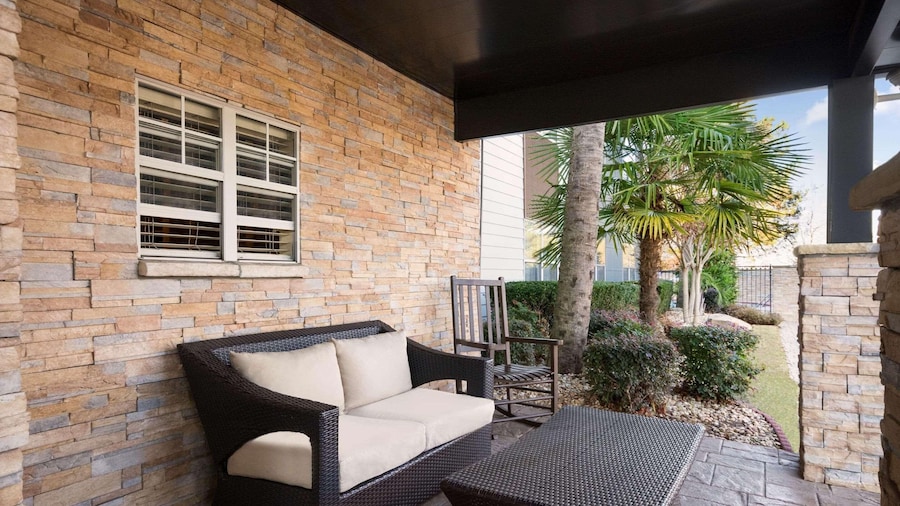 Baymont Inn & Suites by Wyndham Morrow/Atlanta I-75 South