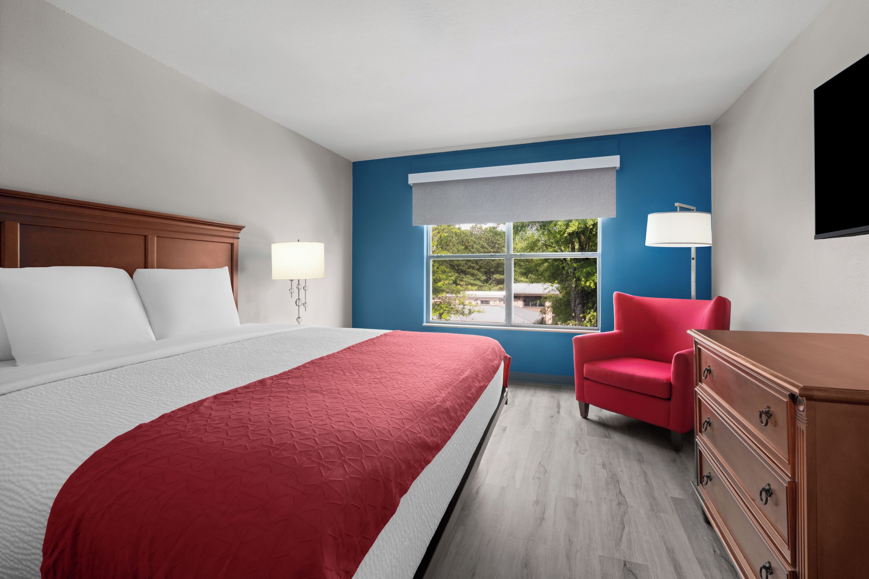 Premium bedding, down comforters, pillowtop beds, desk