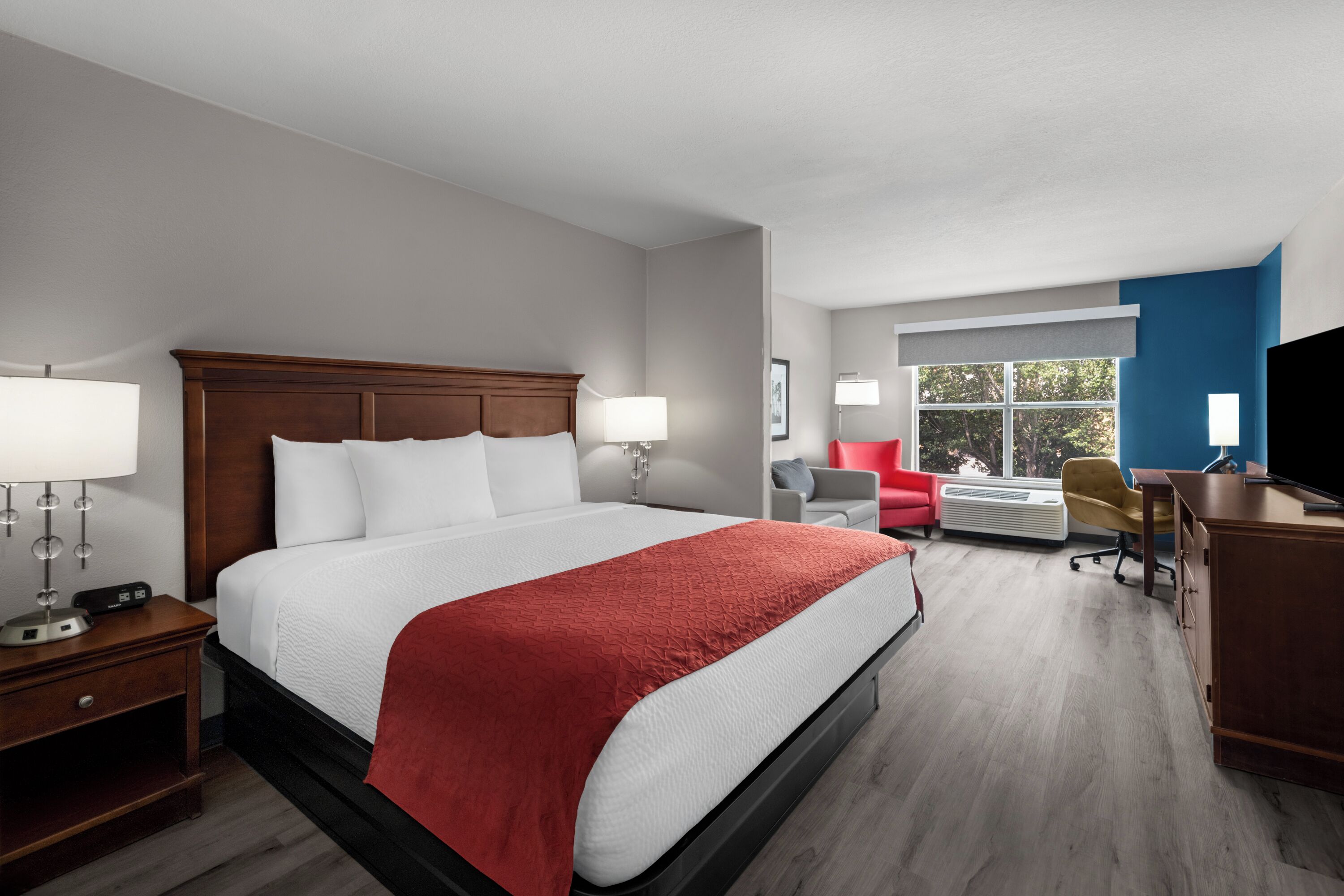 Premium bedding, down comforters, pillowtop beds, desk