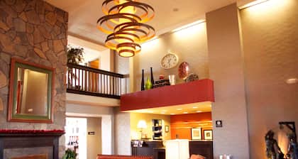 Hampton Inn & Suites Flagstaff