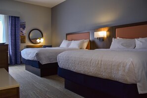 Room, 2 Queen Beds, Non Smoking (Peloton) | Desk, laptop workspace, blackout drapes, iron/ironing board - Hampton Inn Frankfort (Frankfort)