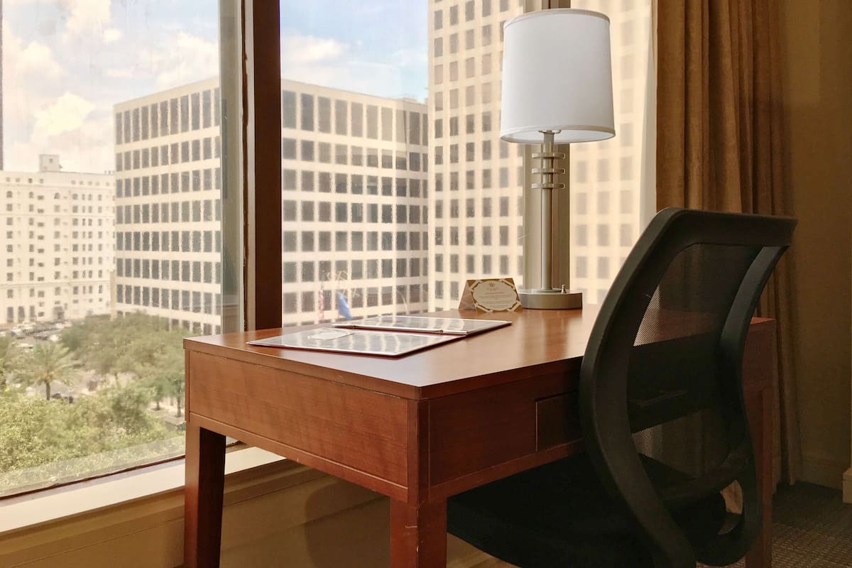 Coffres-forts dans les chambres, bureau