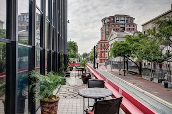 Hotel Exterior at Blake Hotel New Orleans, BW Signature Collection