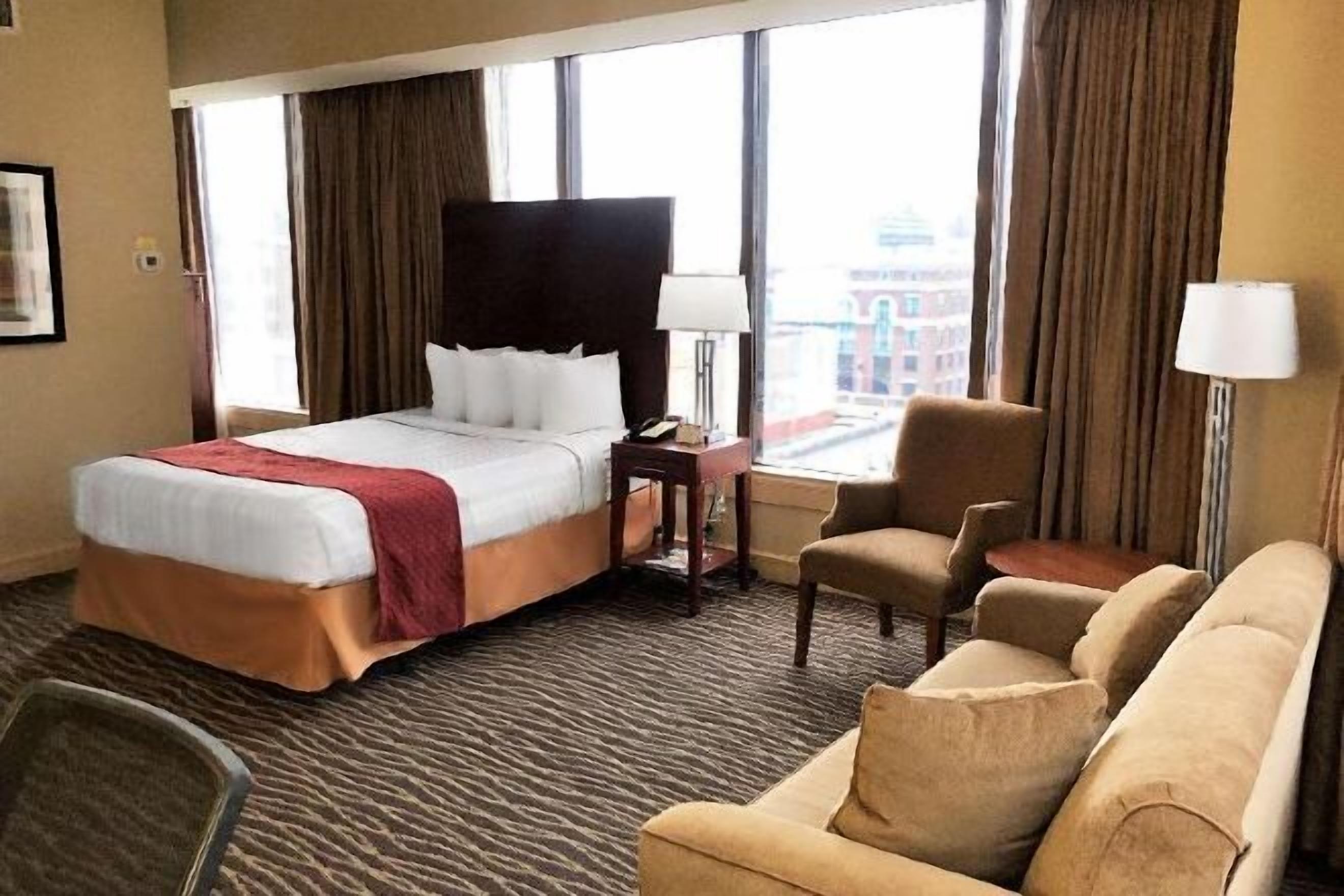 Premium bedding, pillowtop beds, in-room safe, desk