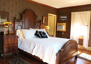 Habitación, baño privado (#3 Dr. Jonathan Pitney Room) | Decoración individual, mobiliario individual, wifi gratis