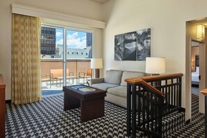 Suite, 1 Bedroom | Living room - Courtyard by Marriott Denver Downtown (Denver)