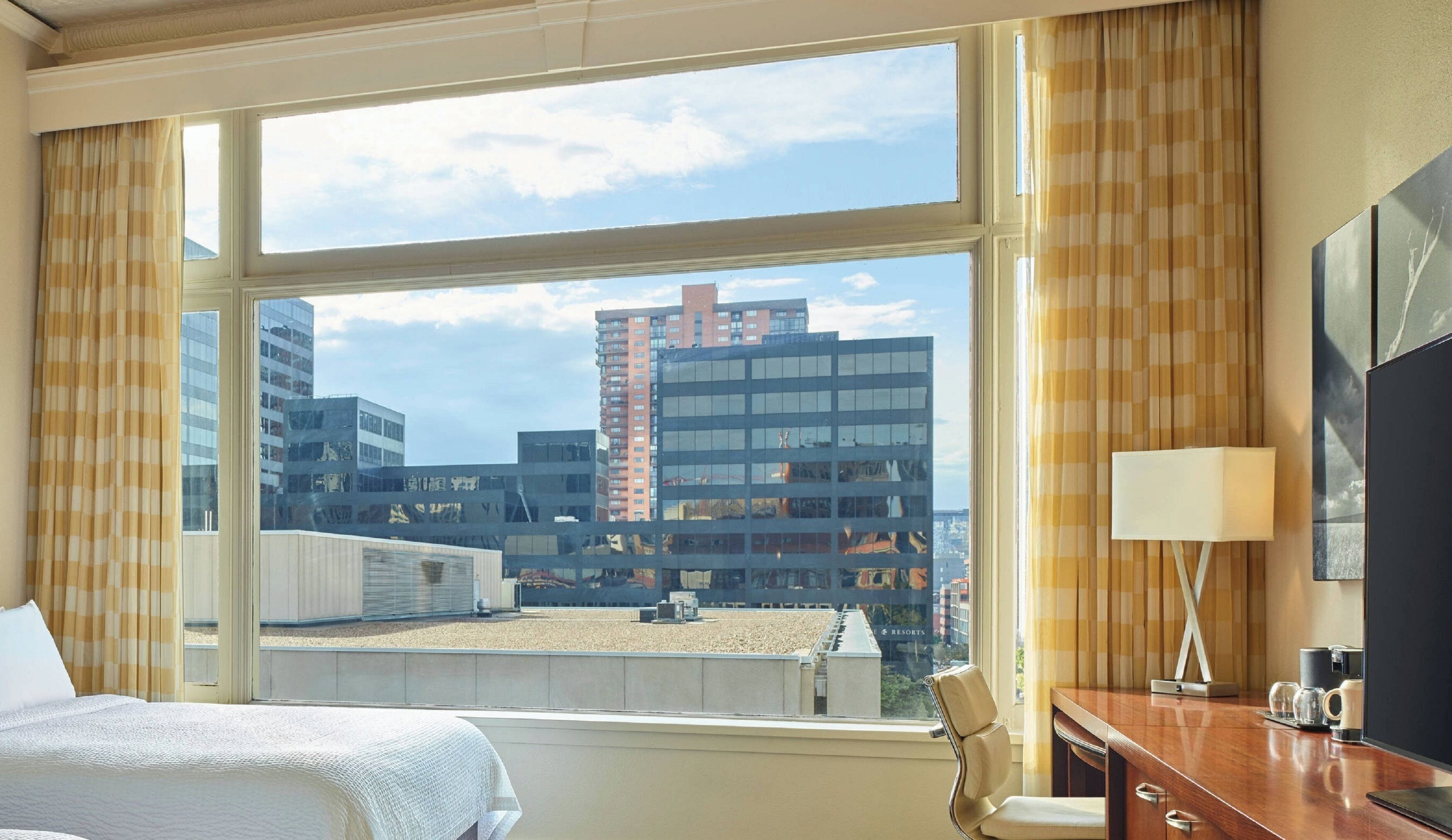 Kamar, 2 Tempat Tidur Queen, pemandangan kota | Pemandangan dari kamar