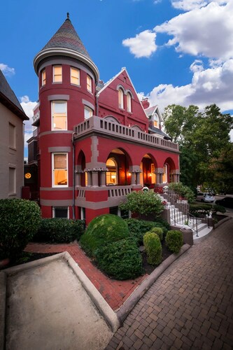 Swann House Historic Dupont Circle Inn