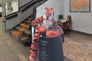 Lobby - Inn @ Clemson (Clemson)