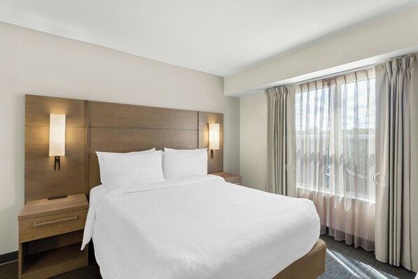 Premium bedding, in-room safe, desk, blackout curtains