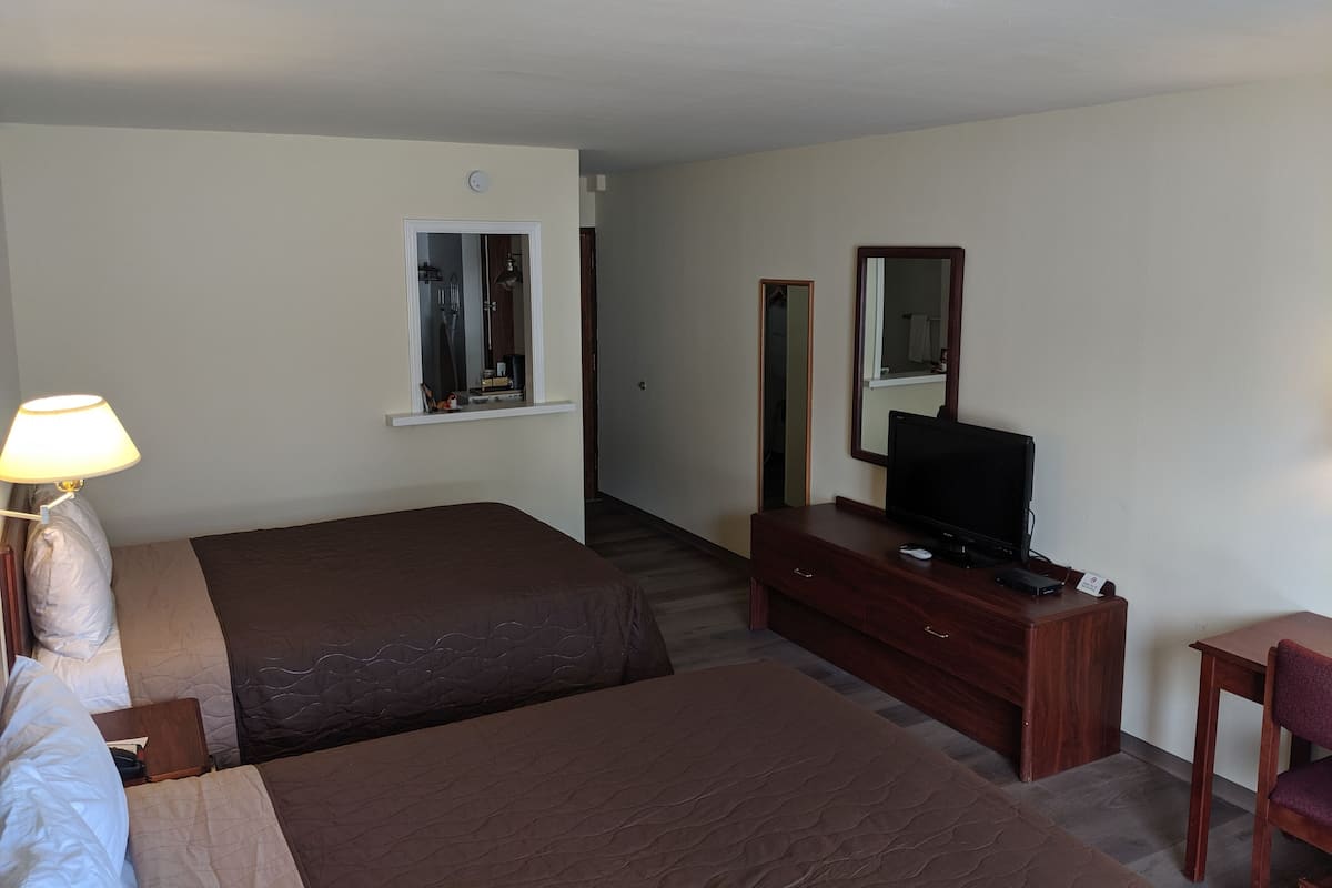 Double Room, 2 Queen Beds, Non Smoking